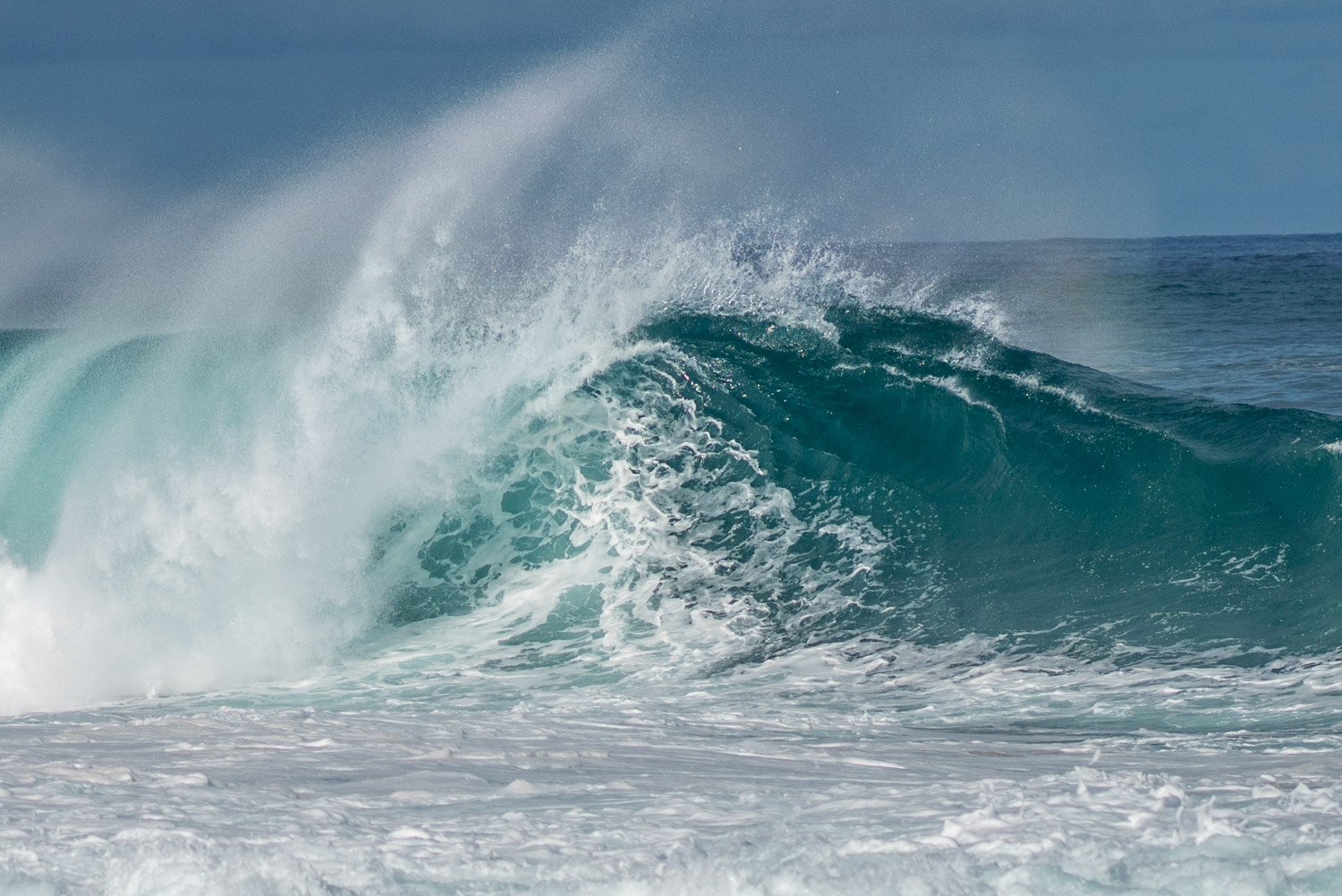 Waves – Hawaii Wedding Photographer